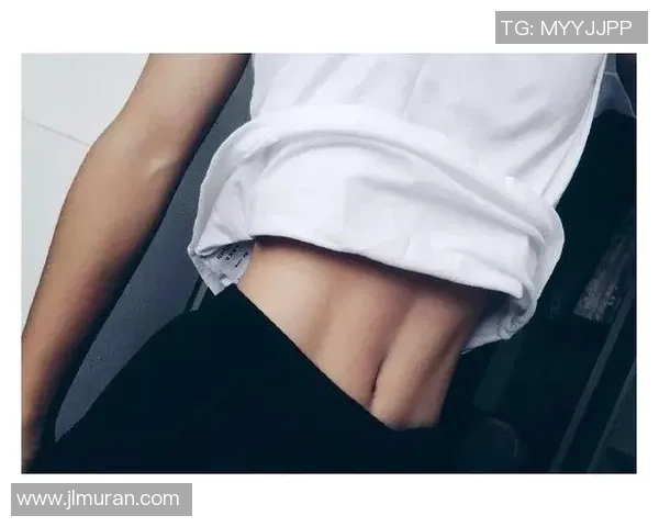打造篮球腹肌的训练秘籍与饮食建议助你轻松拥有完美身材 打造篮球腹肌的训练秘籍与饮食建议助你轻松拥有完美身材